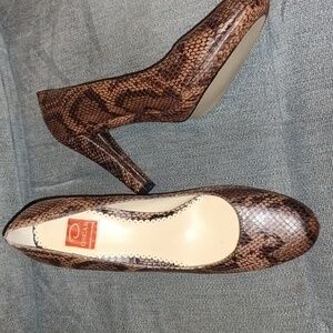 Oscar de la Renta snakeskin heels, sz 8, like new, never worn